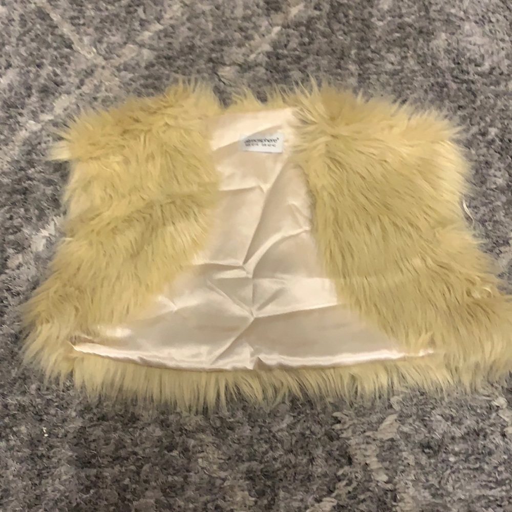 Atmosphere fuzzy shawl size large